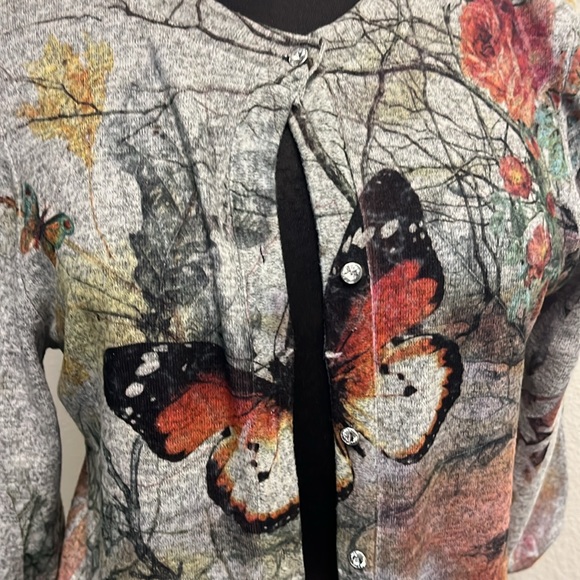 INSPIRED TOP - Picture 2 of 5